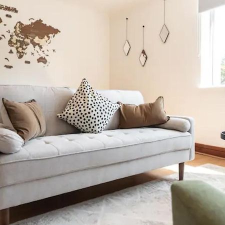 Metropolitan - 2 Bed, Private Parking Apartment, Great Commercial Home From Home Stay! Southampton Esterno foto